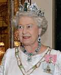 Cât ai da pentru chiloţii reginei Marii Britanii?